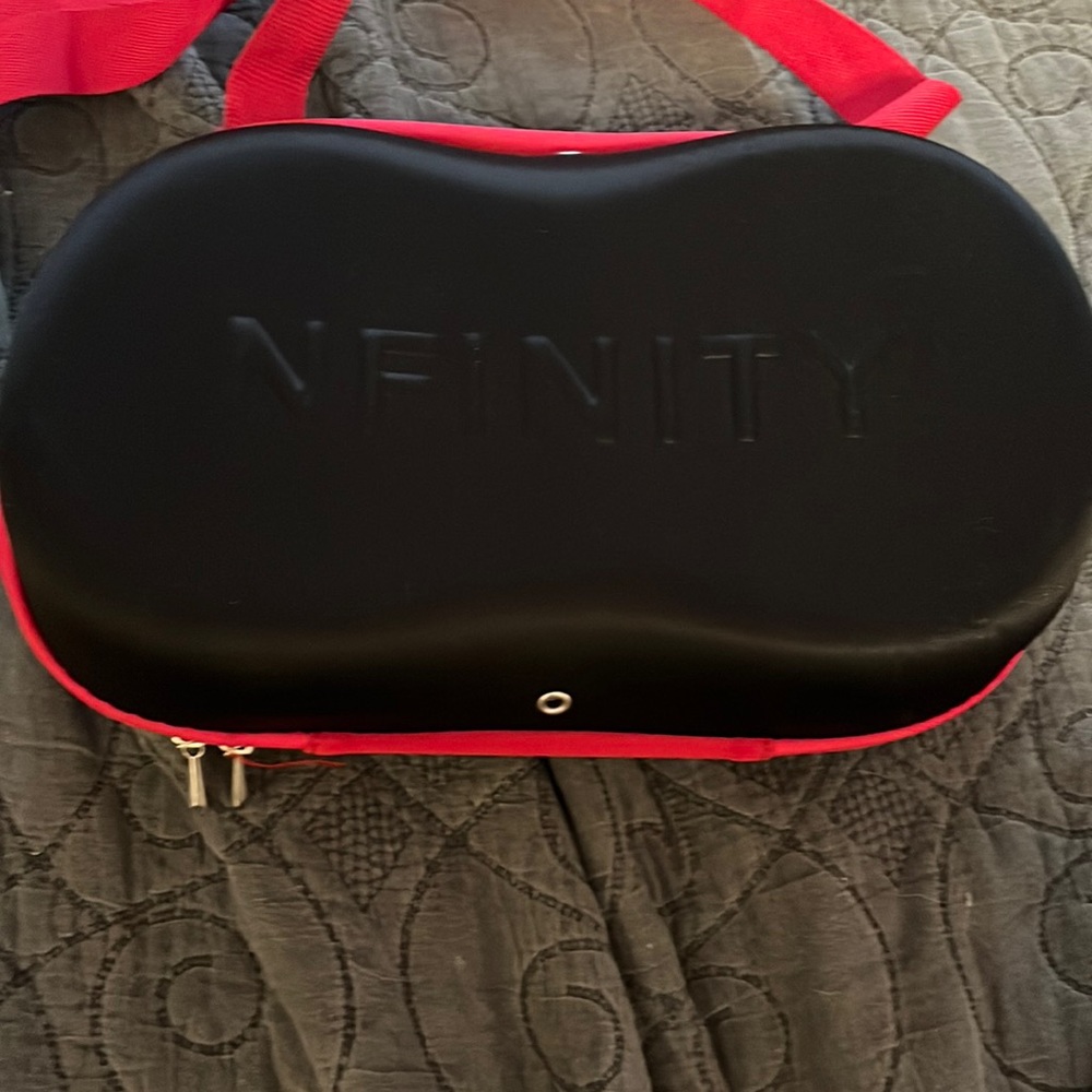Size 8.5 Nfinity cheer shoes with case and strap